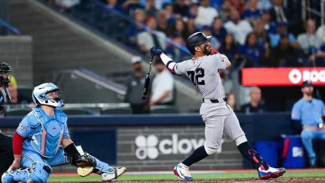 yankees-blue-jays-jose-caballero.jpg 