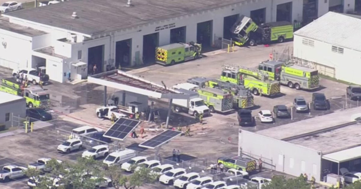 1 hospitalized after fire sparks large emergency response in Miami-Dade