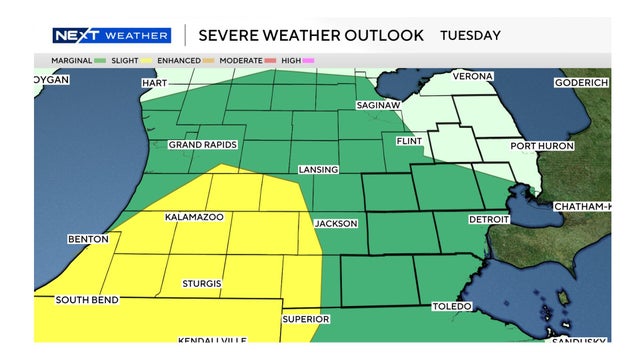 severe-weather-outlook-for-tuesday-slider.jpg 
