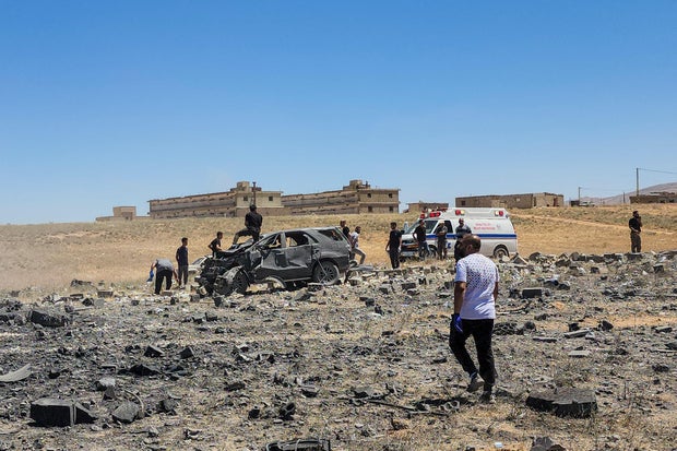 Israel renews strikes on southern, eastern Lebanon, wounds 5 in Baalbek