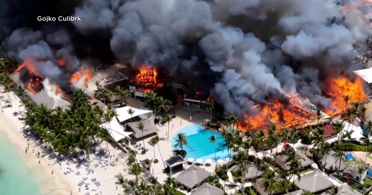 Massive fire at luxury resort in Dominican Republic, 1 dead