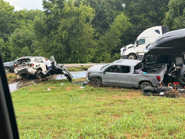 2crash.jpg 