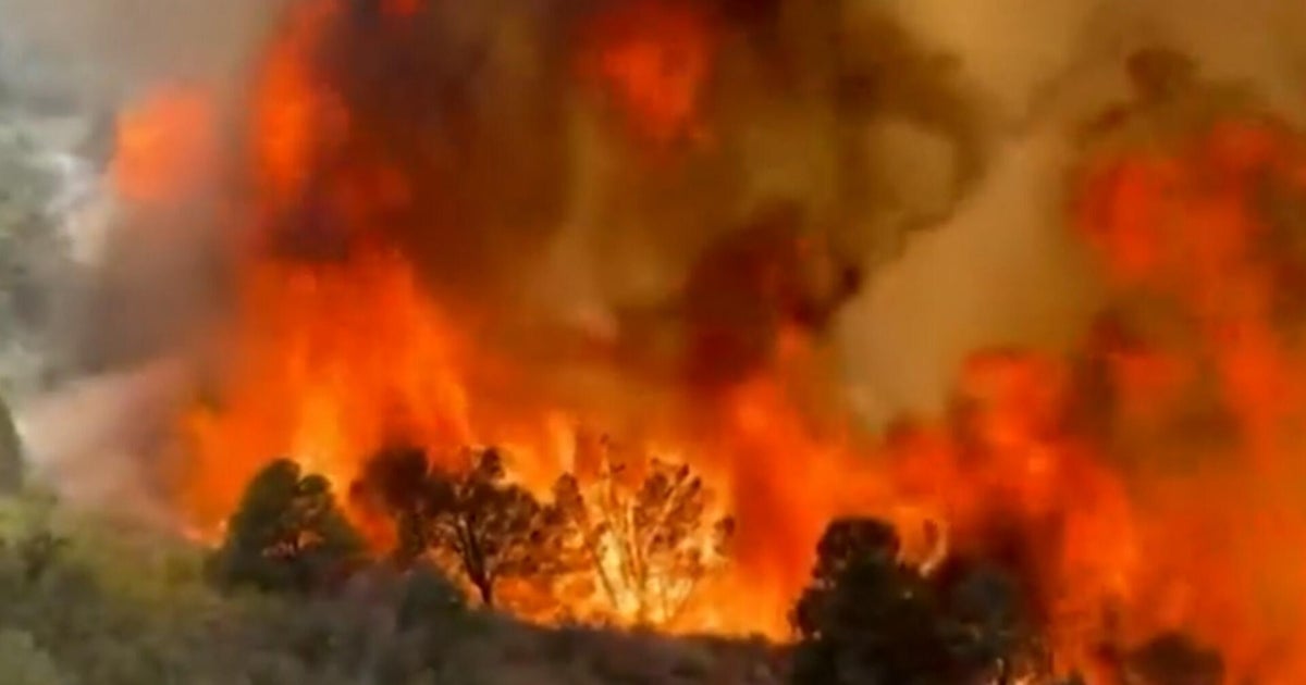 At least 70 major fires burning in western U.S.