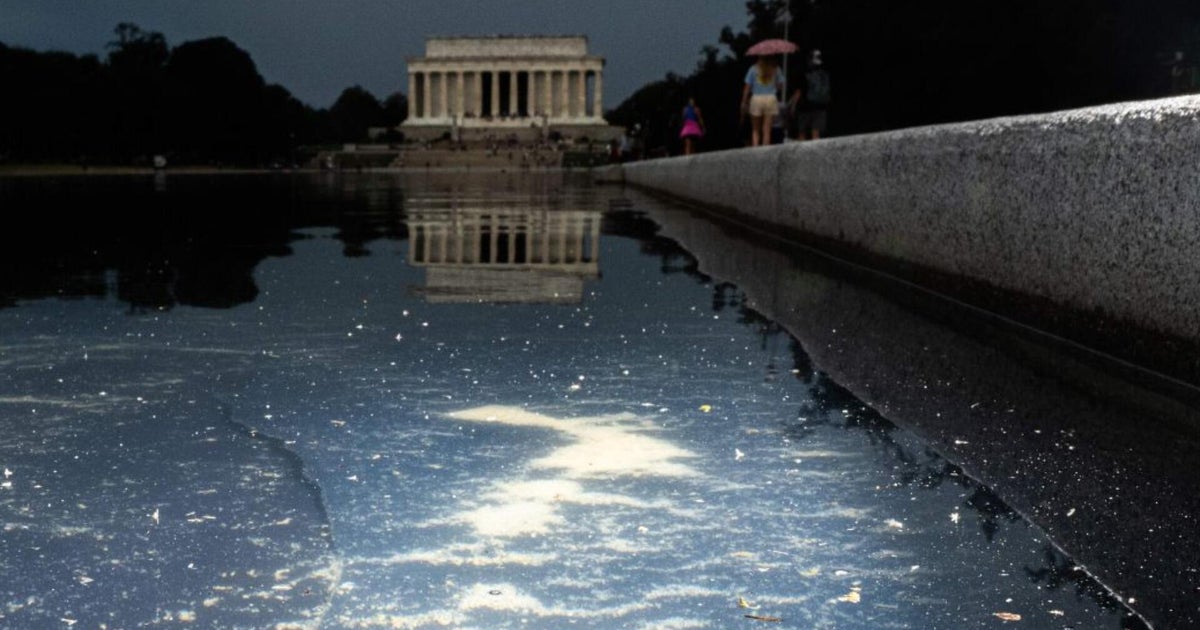 Trump blames vandals for Reflecting Pool problems without providing proof