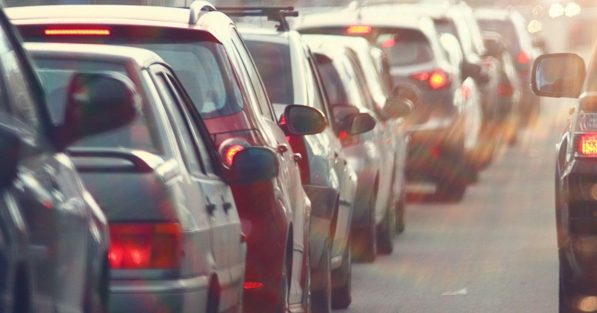 U.S. commute times and distances are rising, new data shows