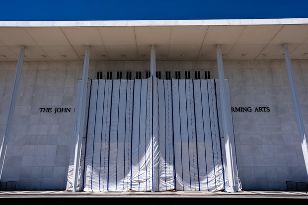 Kennedy Center Loses Bid To Halt Order To Remove Trump Name 