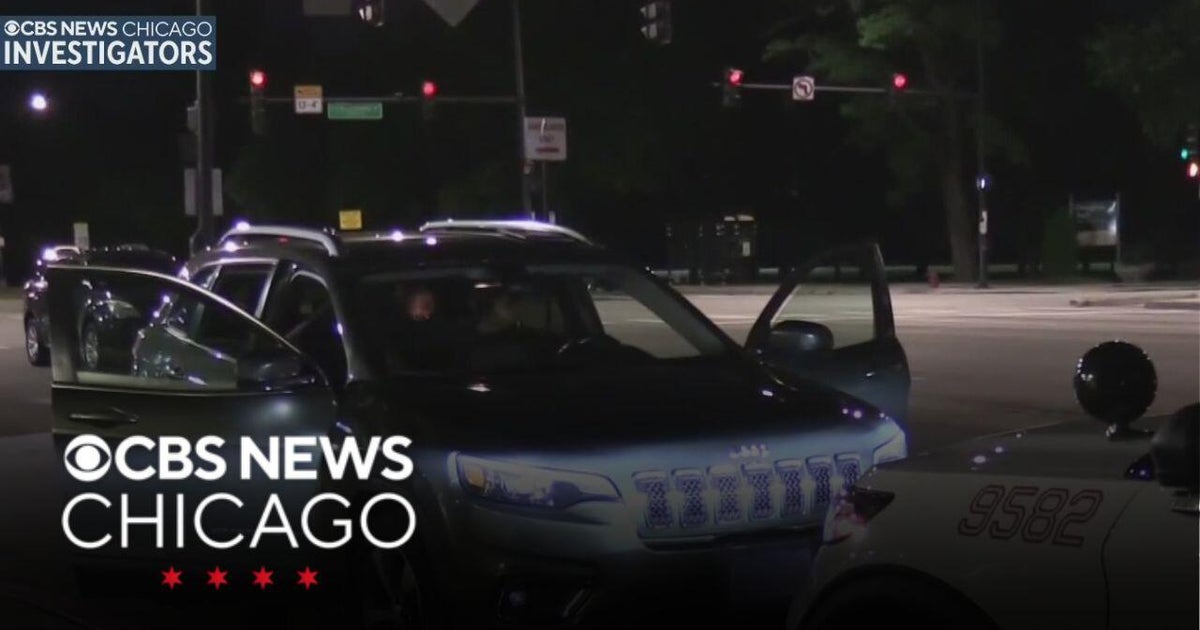 Uber driver shot during passenger drop-off in North Lawndale - CBS Chicago