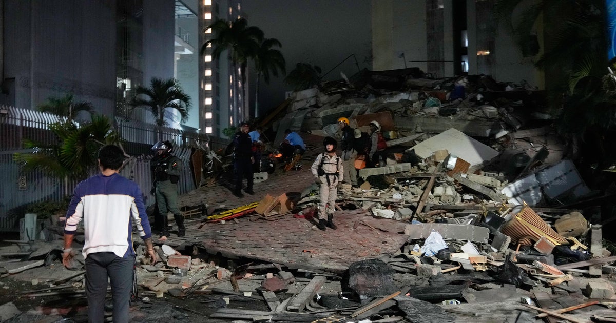 Back-to-back earthquakes in Venezuela kill at least 32, injure hundreds