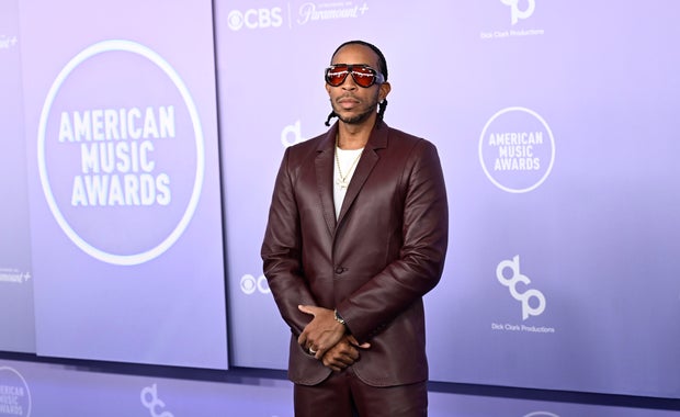 52nd American Music Awards - Arrivals 