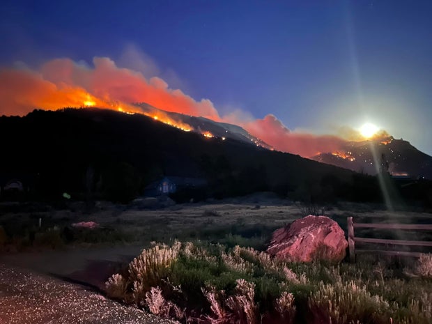 gold-mountain-fire-3-montrose-cnty-sheriffs-posse-on-fb.jpg 
