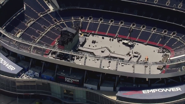 empower-field-at-mile-high-concert-stage.png 