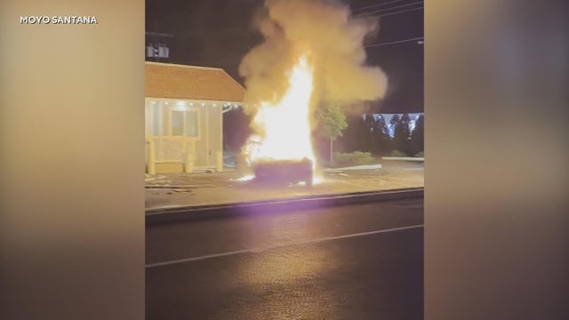 Car on fire in Vineland, New Jersey 