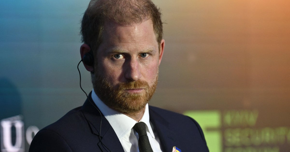Prince Harry "exploring every option" to bring family on U.K. visit
