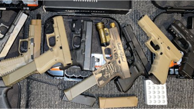 gun-ring-evidence-photo.png 