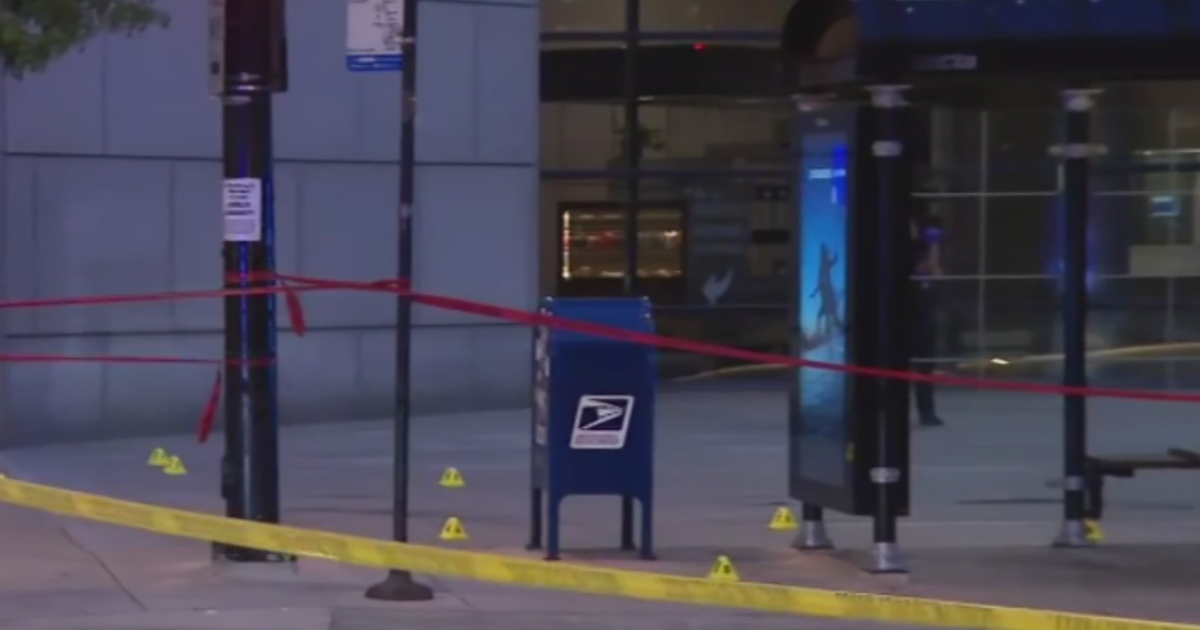 One man dead, another injured in River North shooting - CBS Chicago