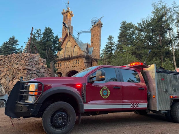 aspen-acres-fire-7-3-brush-truck-at-bishops-castle-genesee-fire-rescue-on-fb.jpg