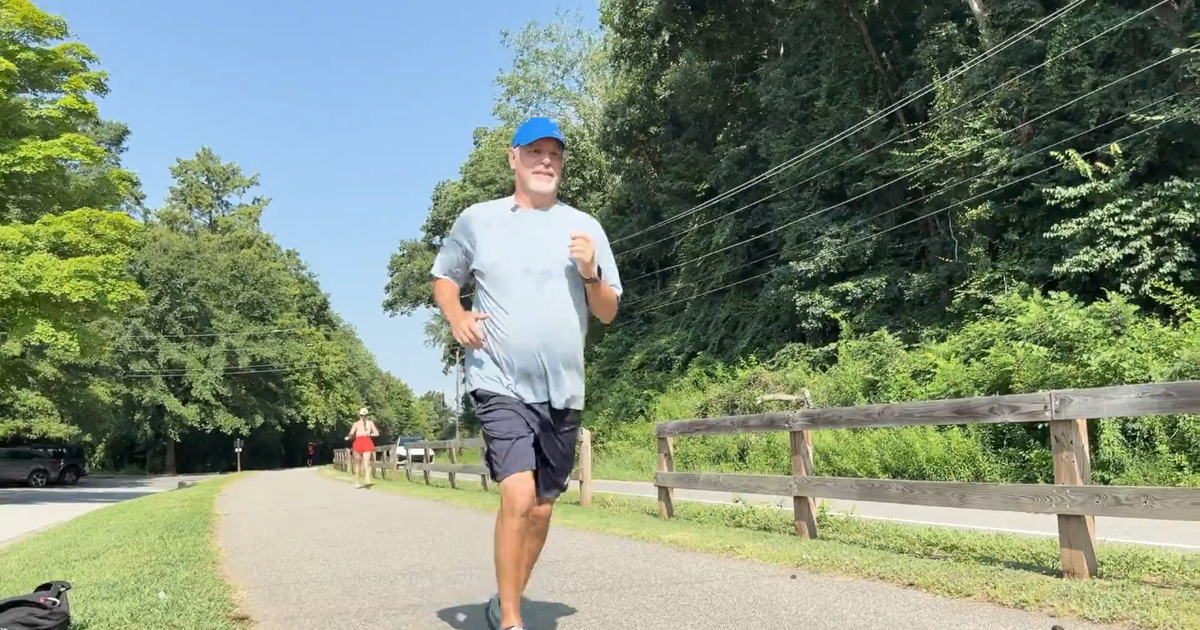 Alpharetta man keeps 5-decade Peachtree Road Race tradition alive: 