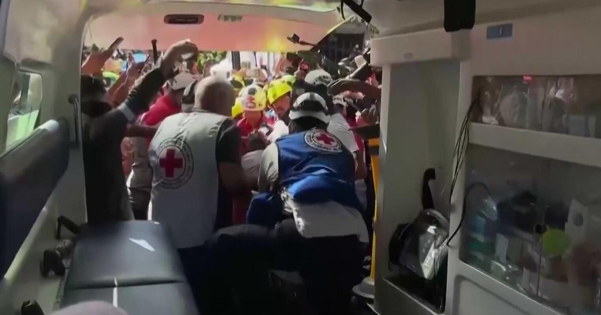 Plane touches down in South Florida from Venezuela amid deadly earthquakes