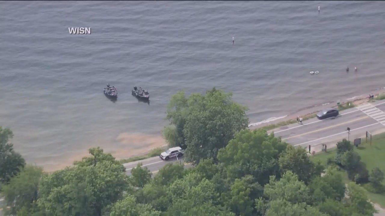 Children who died on Geneva Lake in Wisconsin were trapped in sunken boat, police say