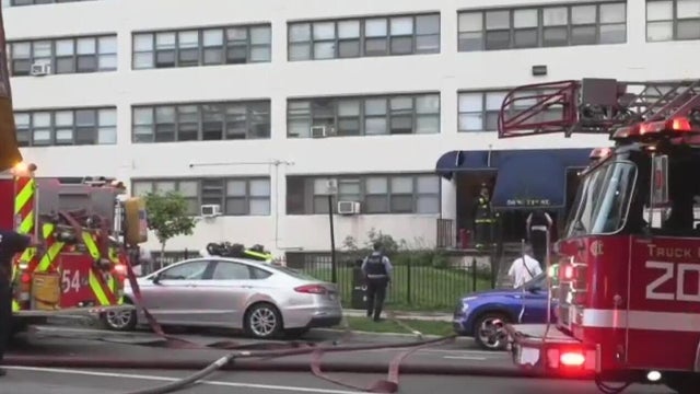 South Side apartment fire 7 hurt 