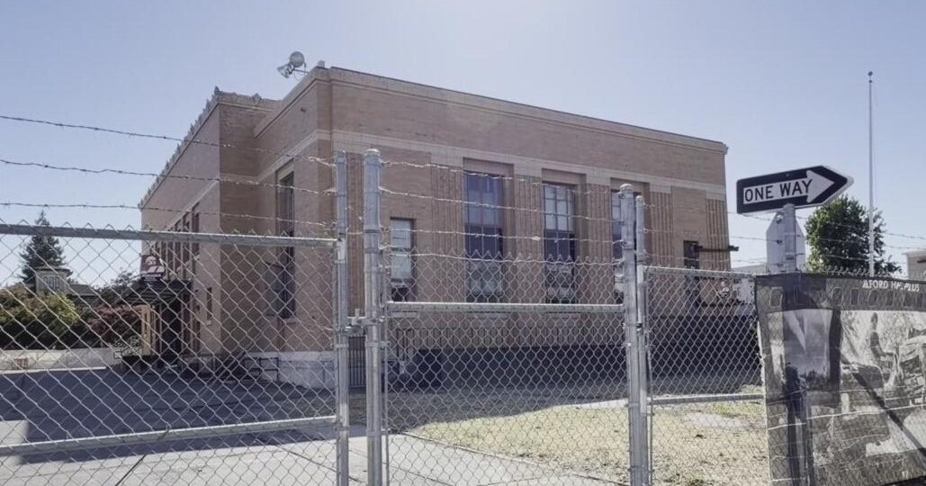 cbsnews.com - Andrea  Nakano - Plans to convert Napa's closed main post office into hotel takes step forward