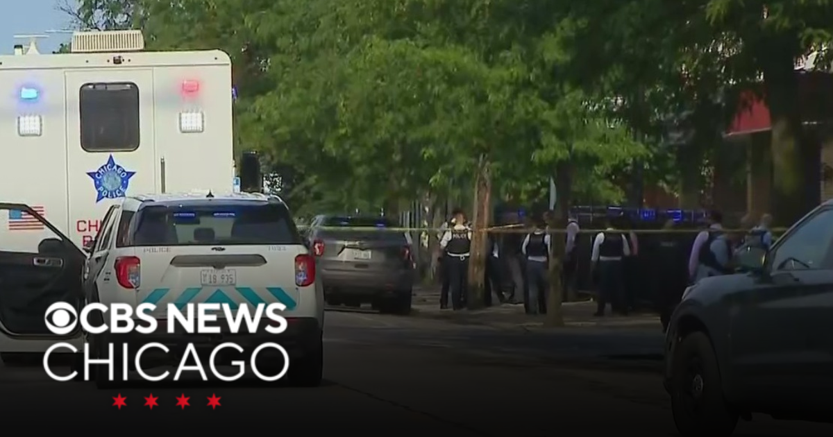 Suspect charged in shooting that left 2 CPD officers hurt on South Side ...