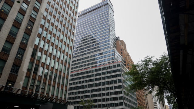 Midtown Manhattan&nbsp;Buildings&nbsp;Evacuated After Collapse Warning 