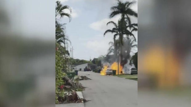 cbsmiami-miramar-lightning-strike-2.jpg