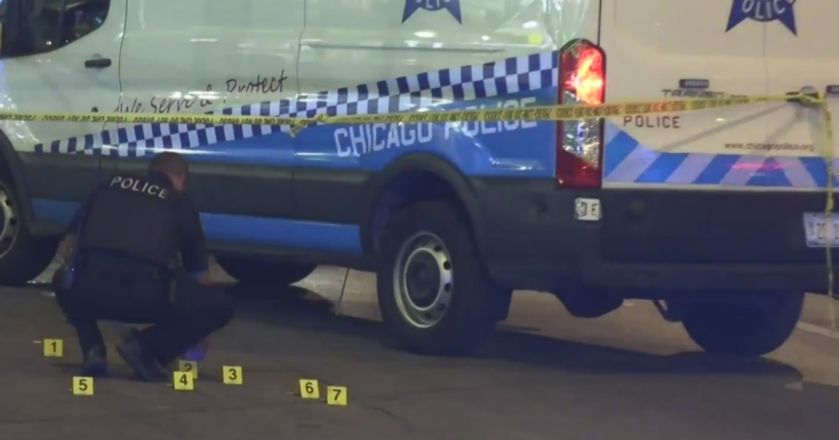 1 dead, 1 injured after shootings on Chicago's South Side