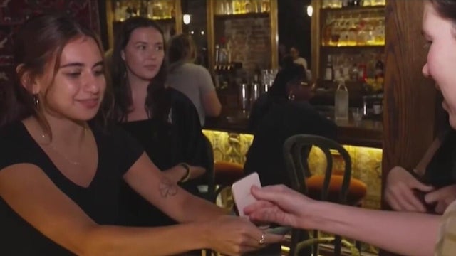 A San Francisco bar has a strict phone-free policy 