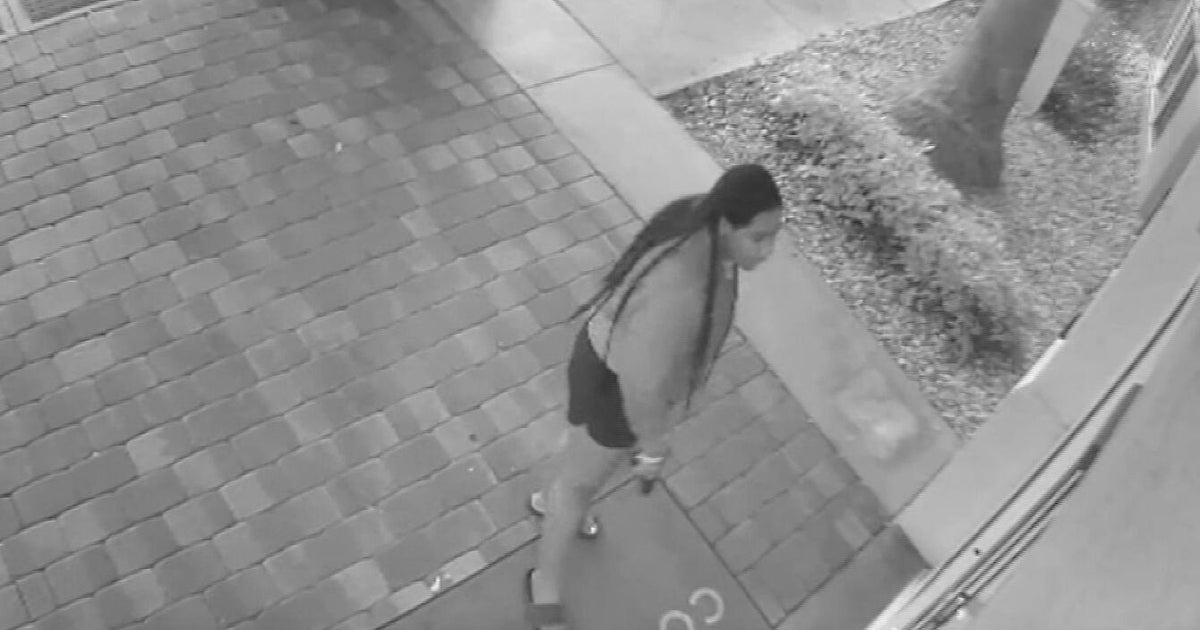 Broward deputies search for armed attempted carjacking subject seen on video pointing gun into hotel lobby