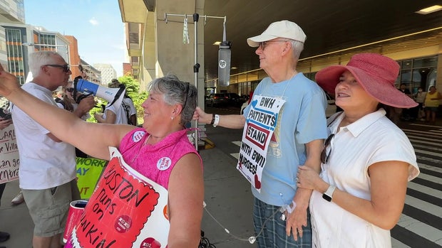 Warren Carter nurse strike