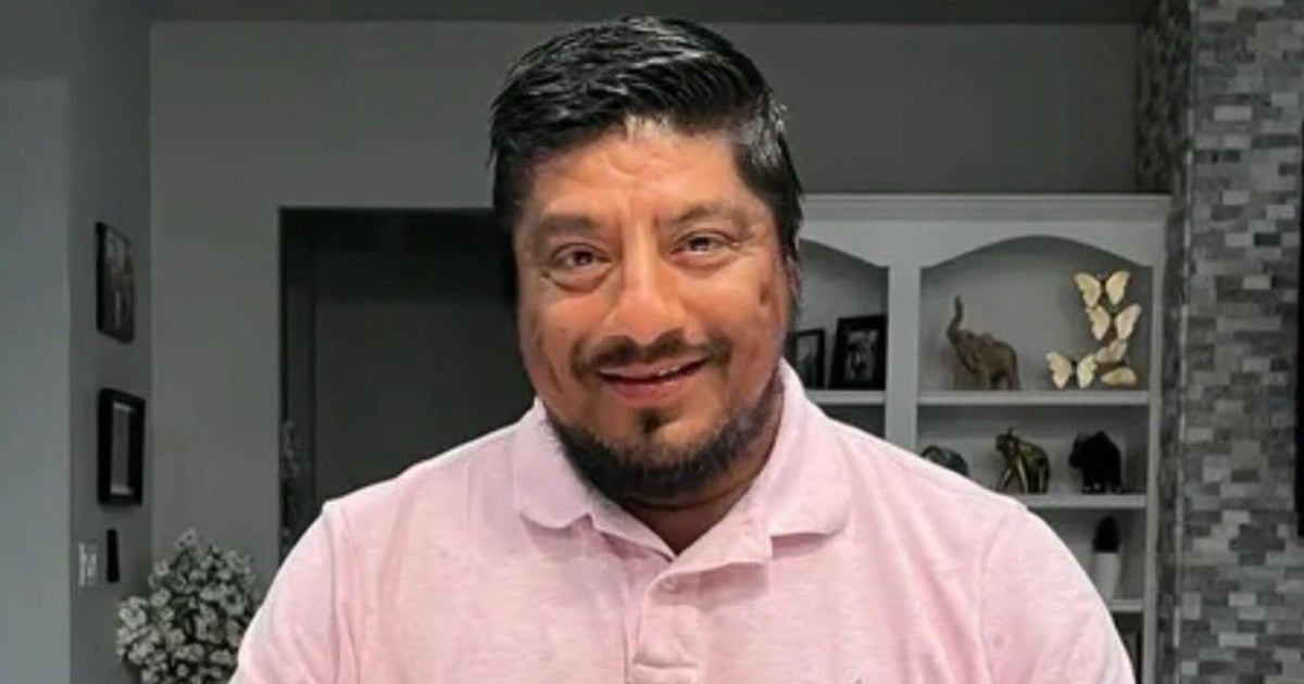 Witnesses dispute ICE's account of deadly shooting of Mexican man