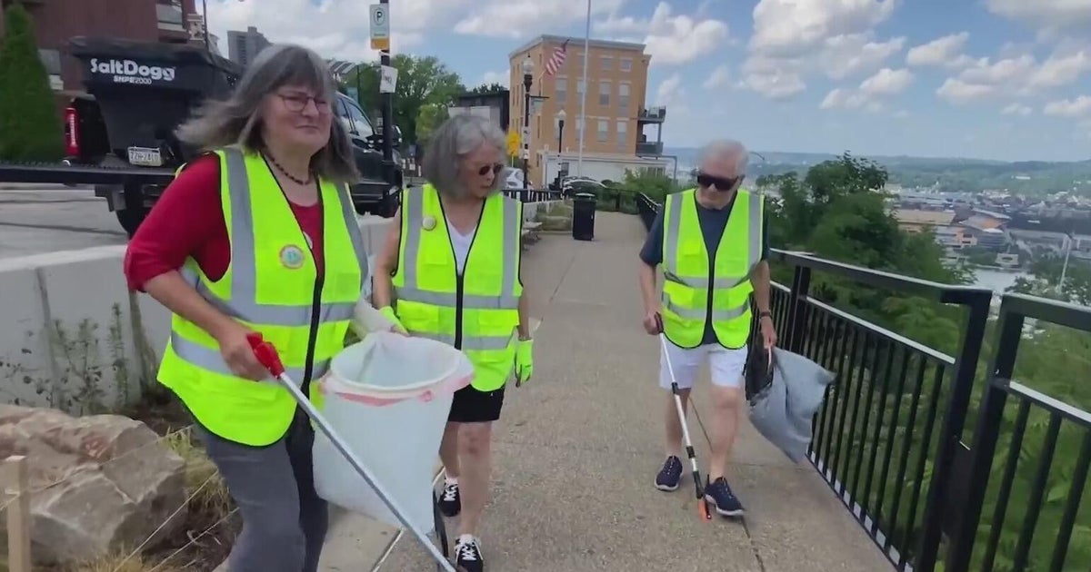 Volunteers work to keep Pittsburgh clean: 