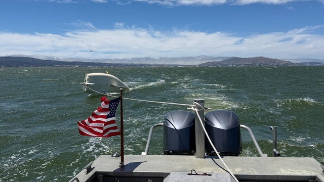 san-francisco-bay-capsized-boat-071326.jpg 