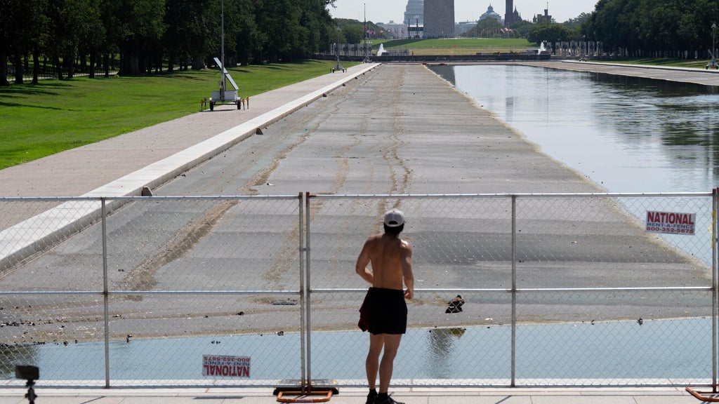 Federal Prosecutors Seek Dismissal of Charges Against Former Olympic Canoeist David Hearn in Lincoln Memorial Case