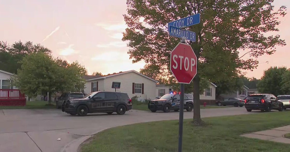 Man in custody after barricaded situation in Romulus
