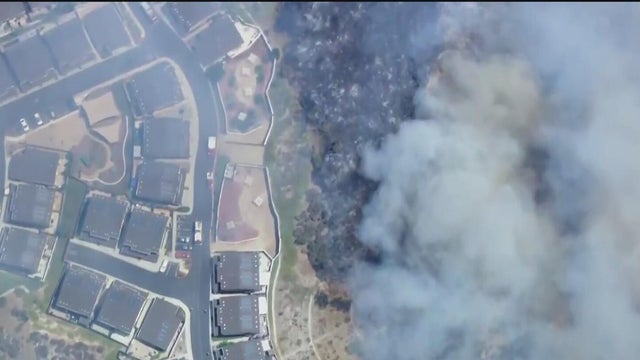 santa-clarita-fire.jpg 