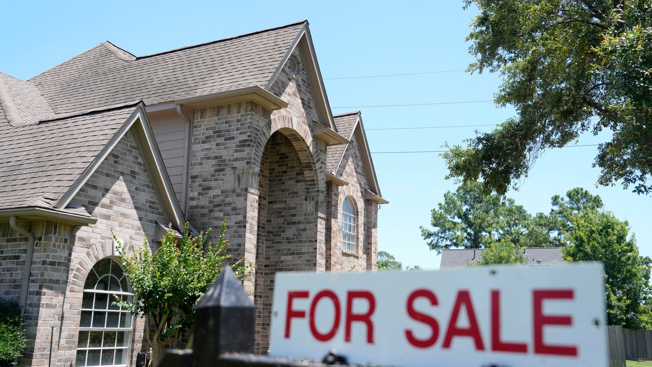 Foreclosure filings surged 21% this year. Here are the states where they are rising fastest.