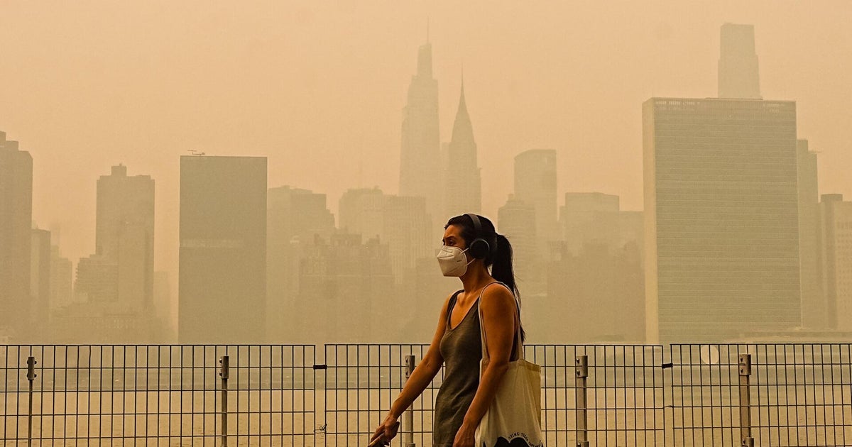 Smoke from Canadian wildfires blankets major U.S. cities for third straight day