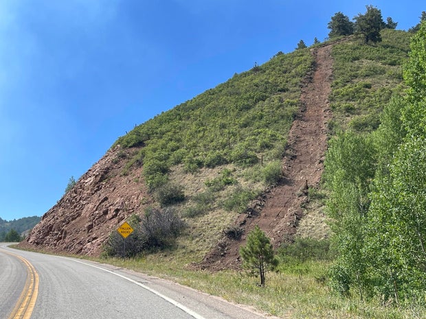 northern-rockies-incident-management-team-dozer-line-aspen-acres-fire.jpg 