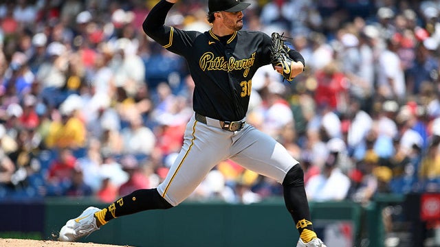 Pittsburgh Pirates v Cleveland Guardians 