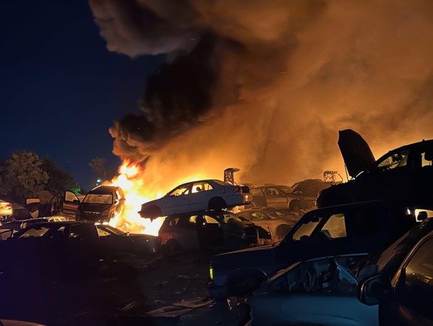 modesto-wrecking-yard-fire-3.jpg