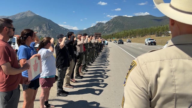 procession.jpg 