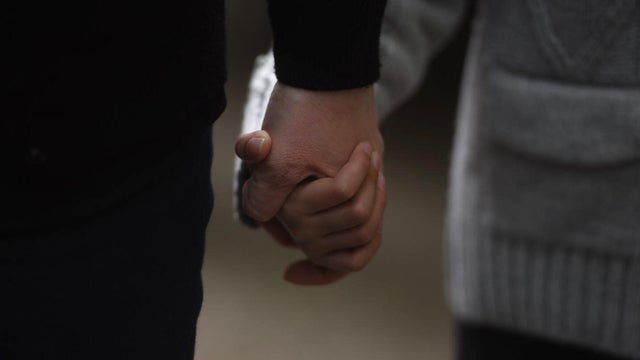 holding hands 