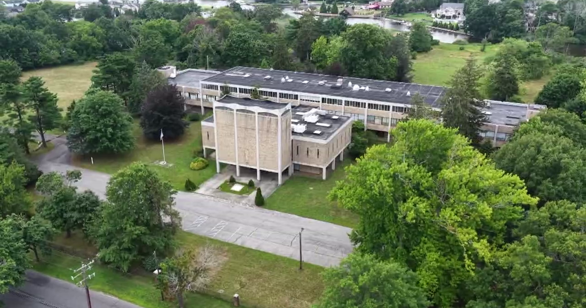 Long Island community divided over proposed Islamic boarding school. Here's why.