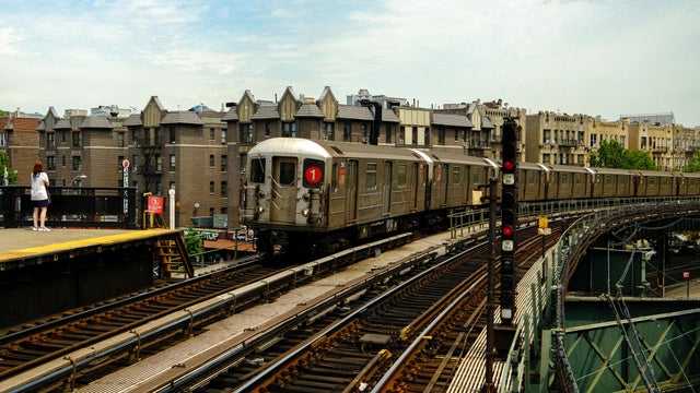 US-LIFESTYLE-DAILY LIFE-NEW YORK-SUBWAY 