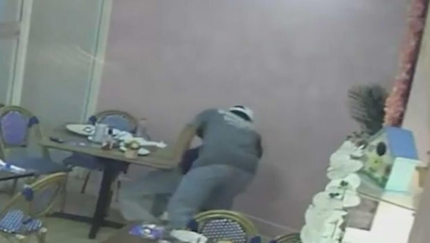 South Florida man arrested after video shows him forcibly kissing 13-year-old at restaurant, police say