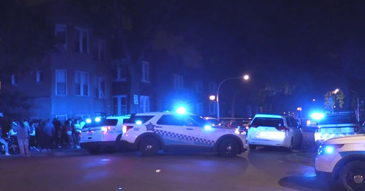 6 people hospitalized in mass shooting in Chicago's Humboldt Park neighborhood, sources say