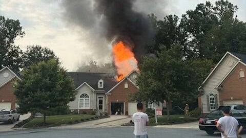 ecfire1.jpg 